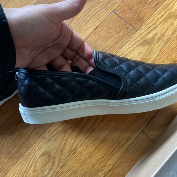 Steve Madden black slip on shoes nwt - Picture 9 of 11